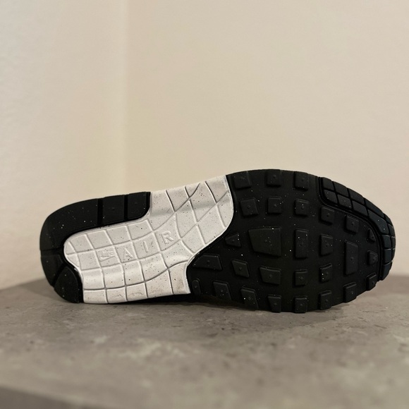 Nike Air Max 1 - Picture 4 of 4